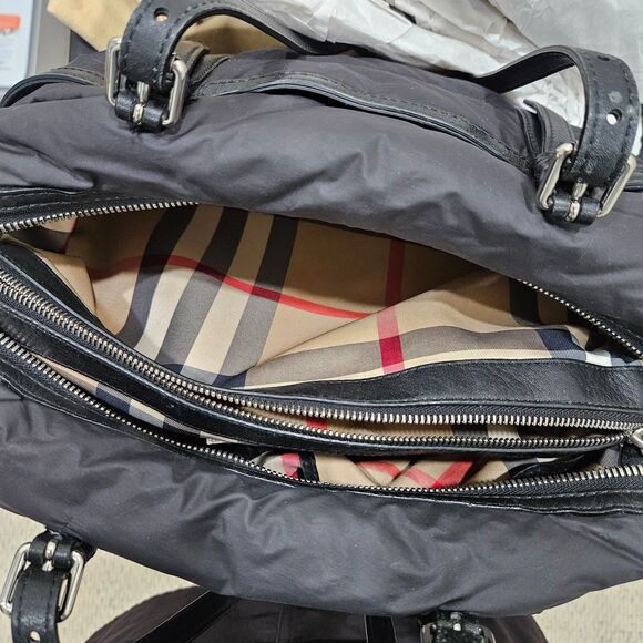 BURBERRY Abbey Quilted Black Nylon Diaper Tote Bag Leather Trim Crossbody Luxury - Picture 10 of 16